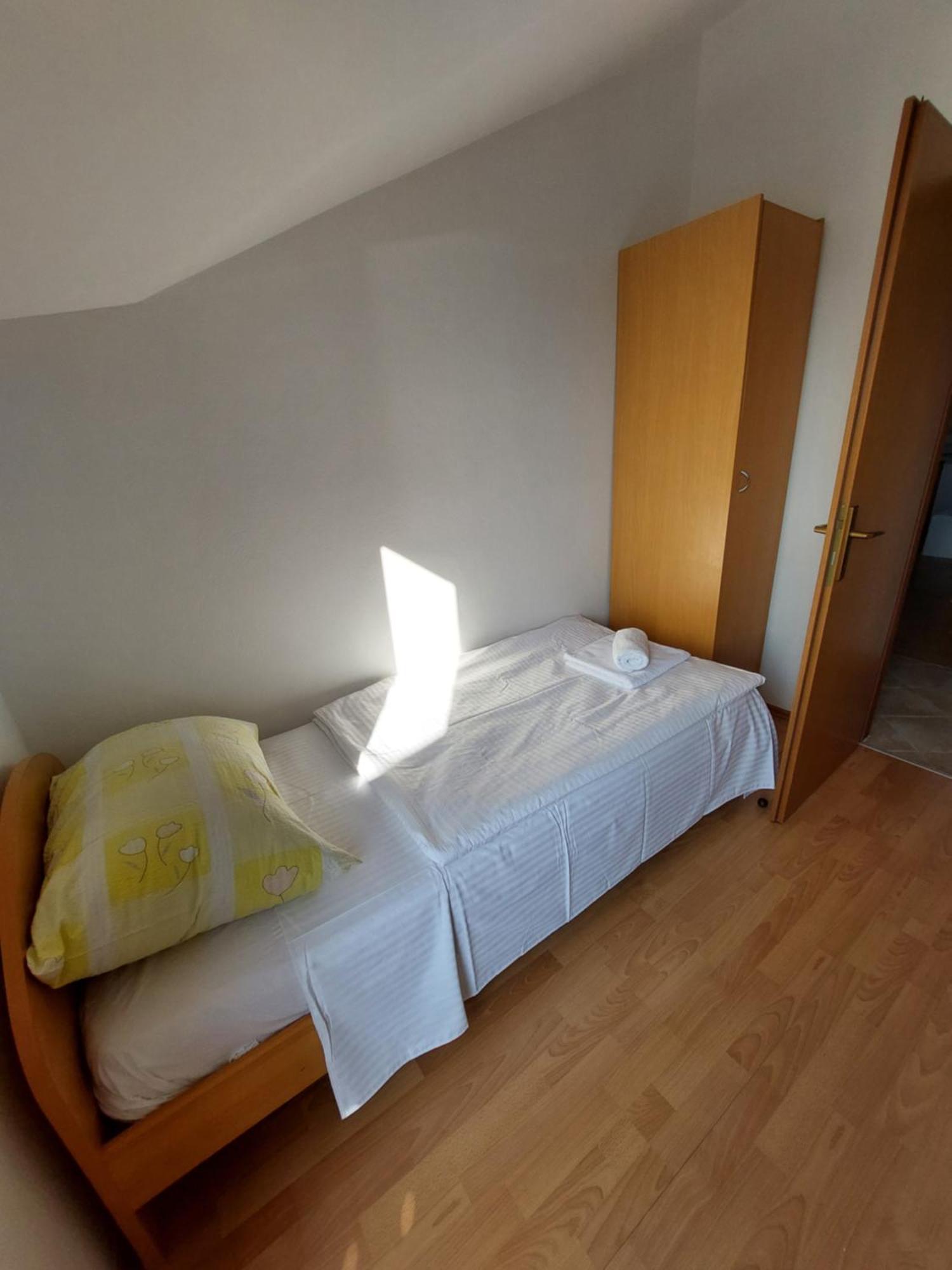 Apartmani Romana Punat Exterior foto